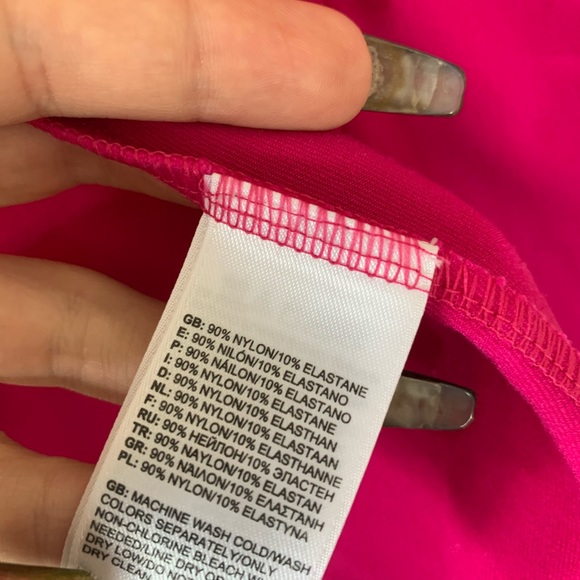 The North Face Large Pink LightWeight ZipUp Jacket - Picture 11 of 16